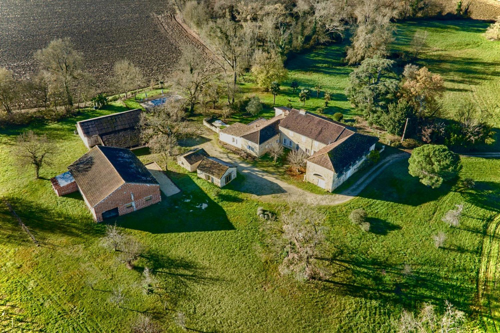 Chambres D'Hotes De Charme Avec Piscine - Le Clos Boissiere Valence-sur-Baïse Εξωτερικό φωτογραφία